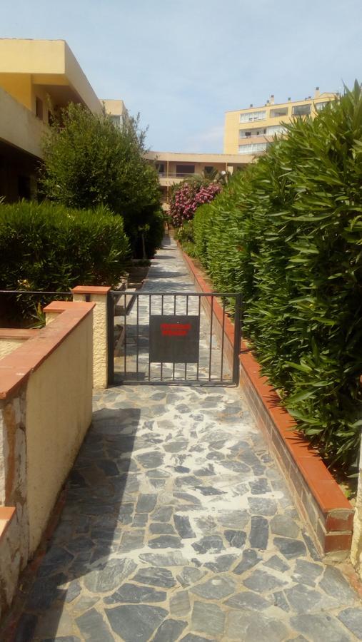 Global Immo 1035 Sol Levante Rosas Exterior foto